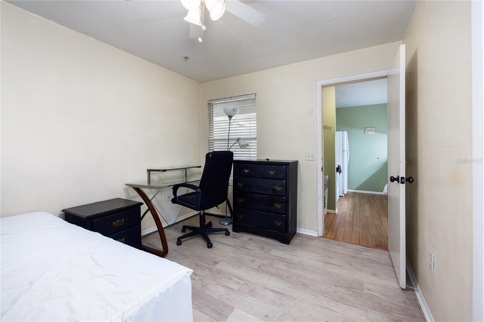 Image 5 of 31 For 4000 23rd Street 4-303