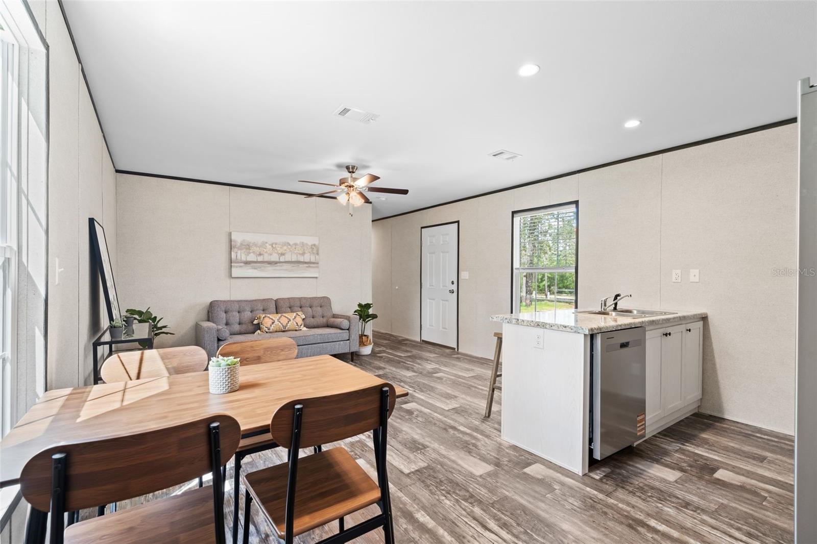 Image 10 of 24 For 5350 108 Terrace