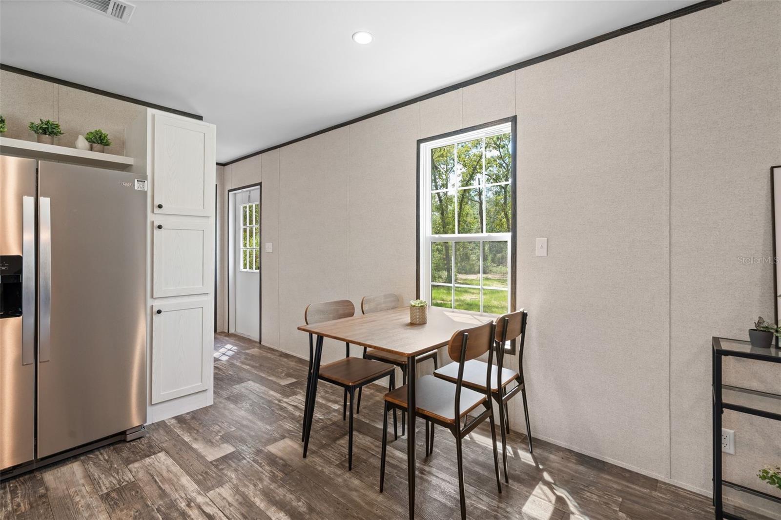Image 6 of 24 For 5350 108 Terrace