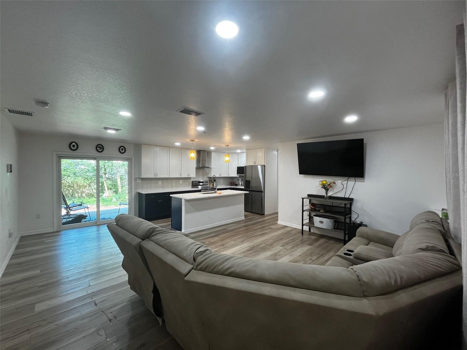 Image 3 of 31 For 4302 21st Drive
