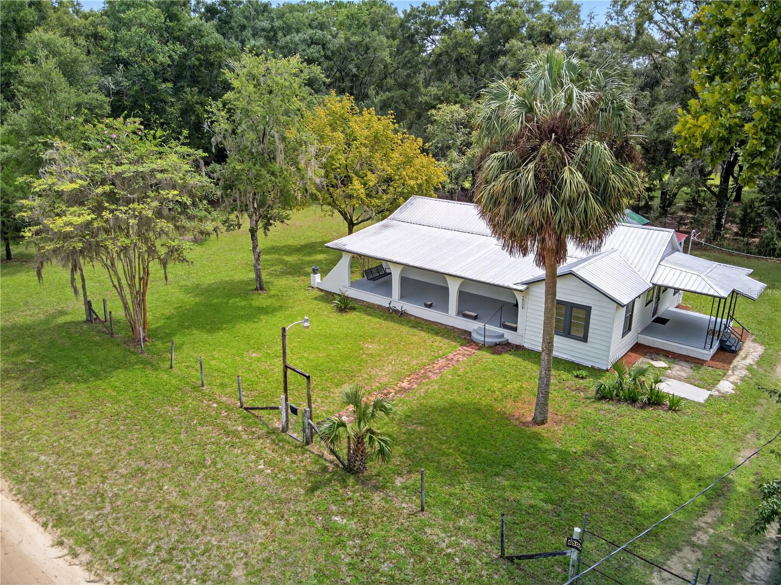 Image 11 of 50 For 6509 84th Lane