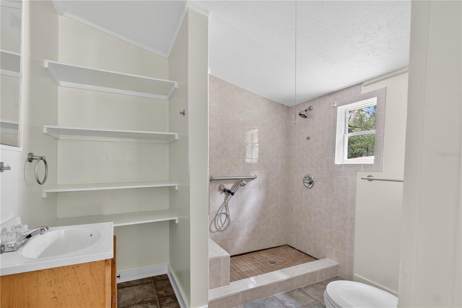 Image 36 of 50 For 6509 84th Lane
