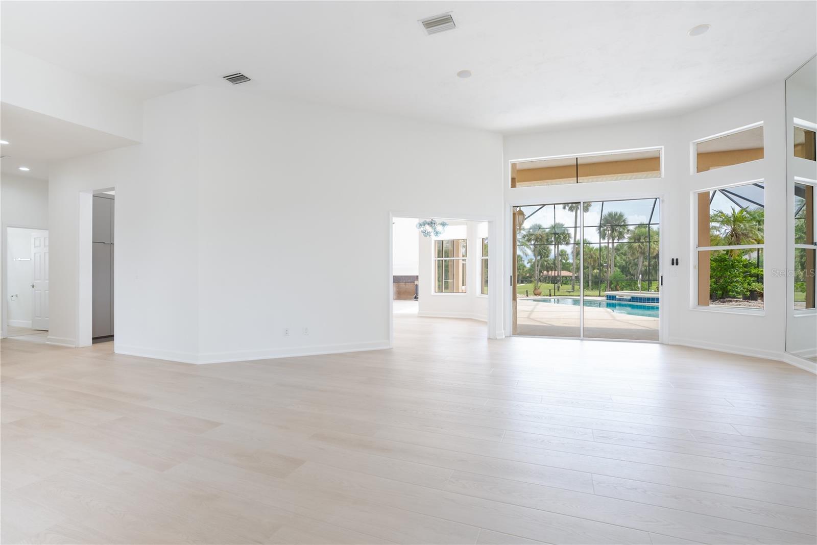 Image 30 of 72 For 73 Island Estates Parkway