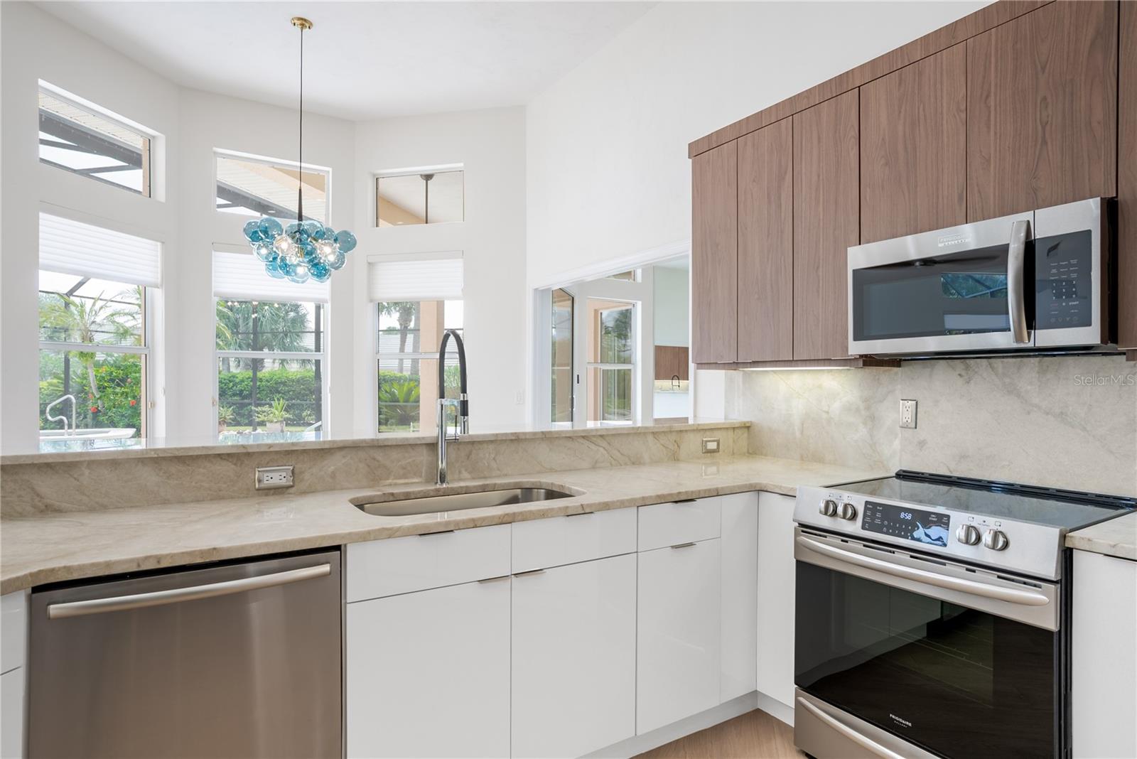 Image 45 of 72 For 73 Island Estates Parkway