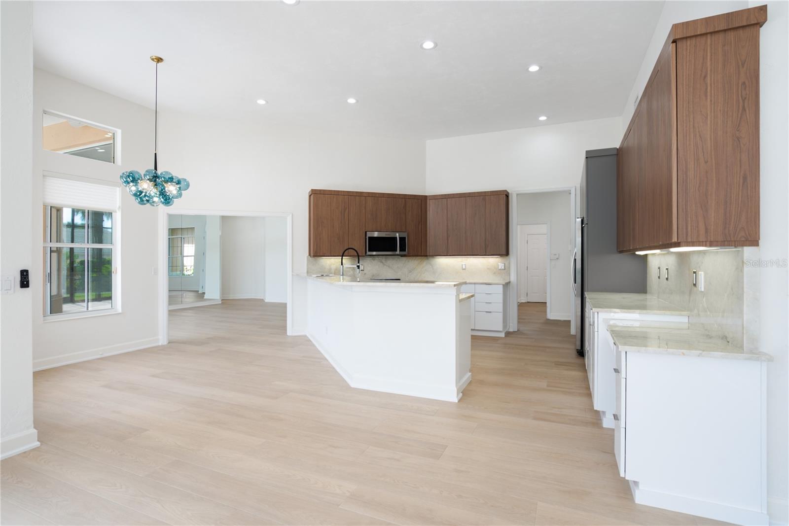 Image 7 of 72 For 73 Island Estates Parkway