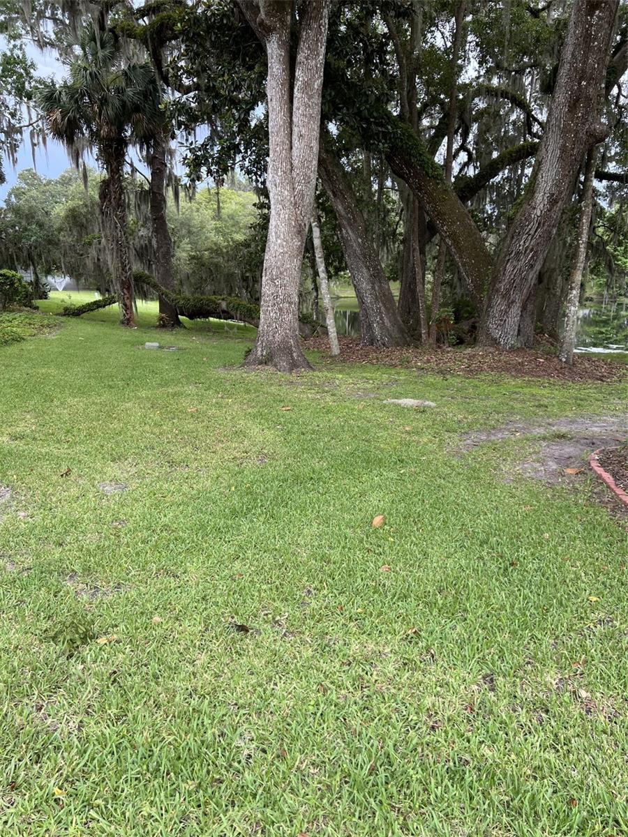 Image 20 of 27 For 940 Village Green Road 2