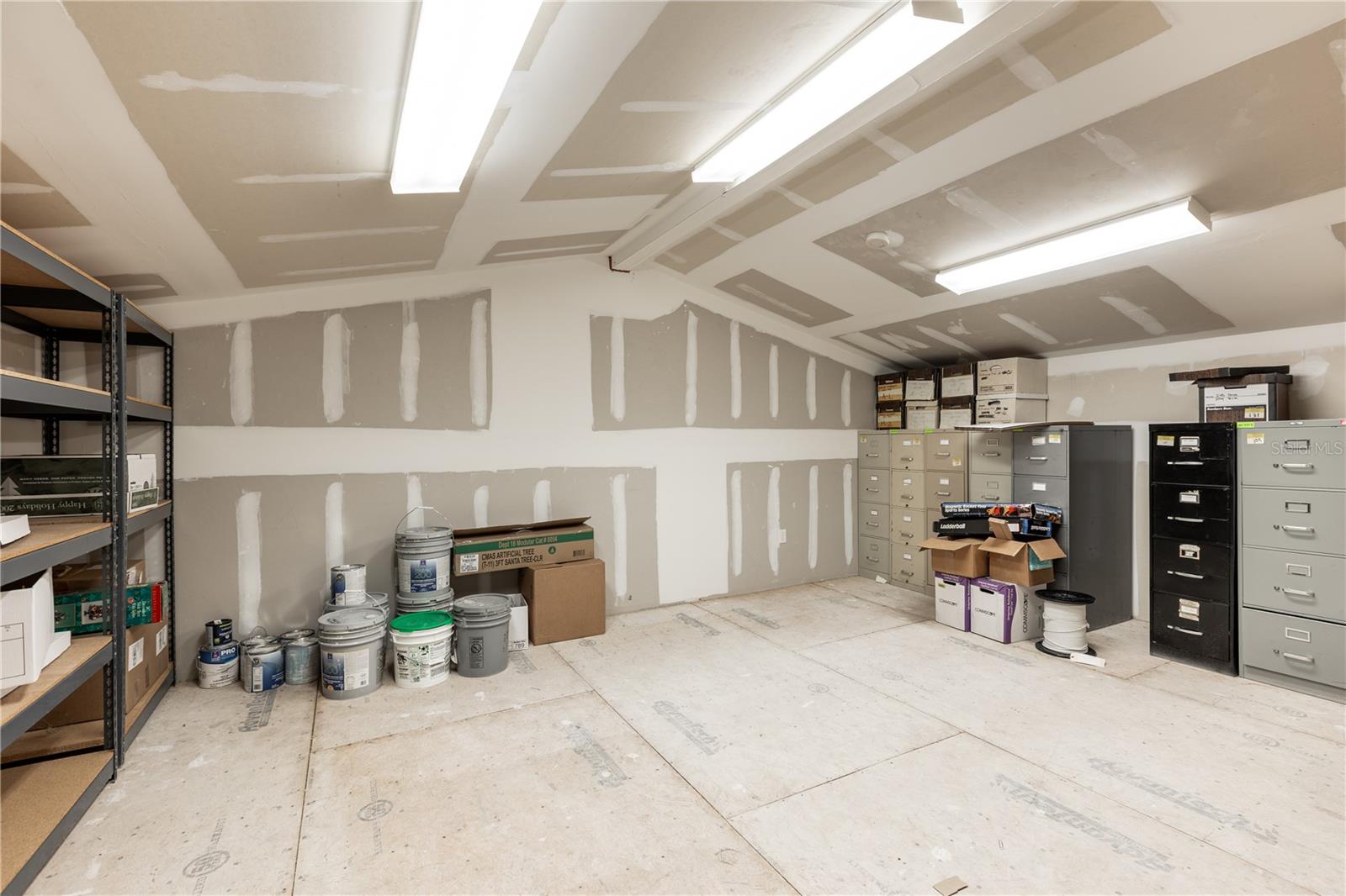 Image 14 of 50 For 3205 47th Avenue
