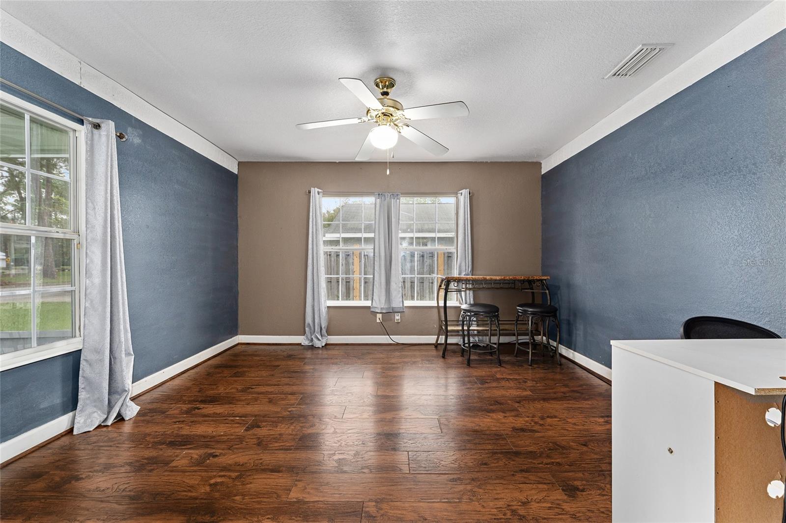Image 16 of 68 For 737 18th Street