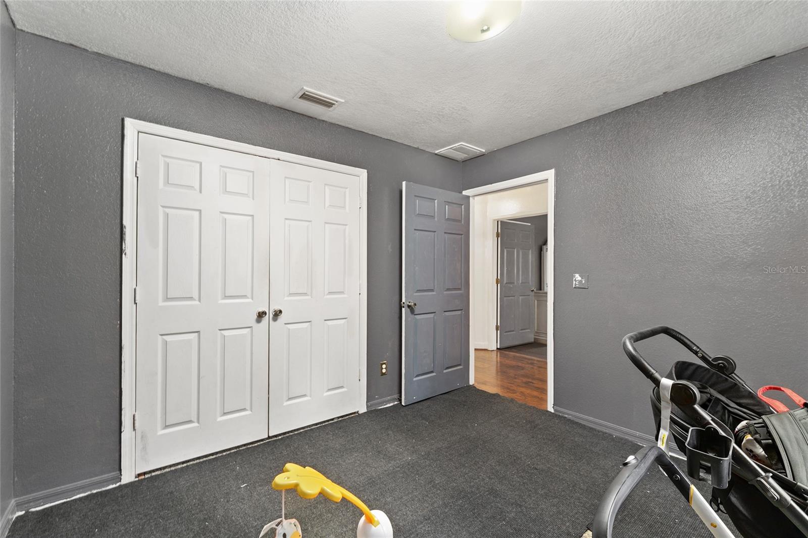 Image 23 of 68 For 737 18th Street