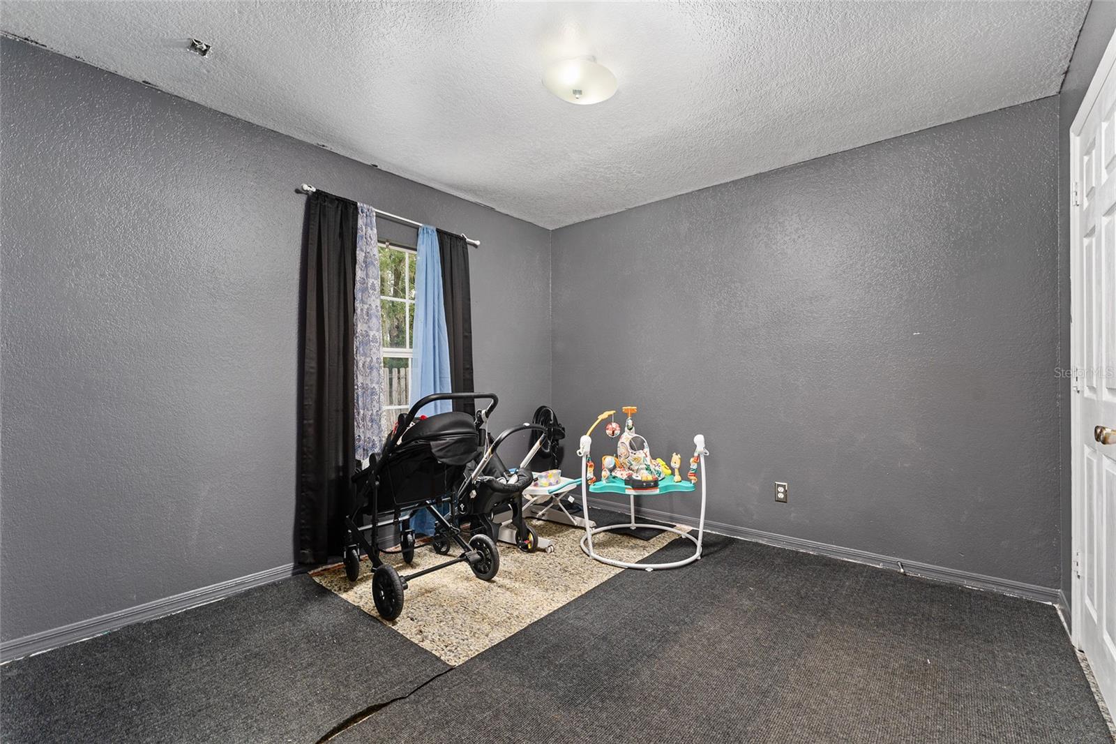 Image 30 of 68 For 737 18th Street