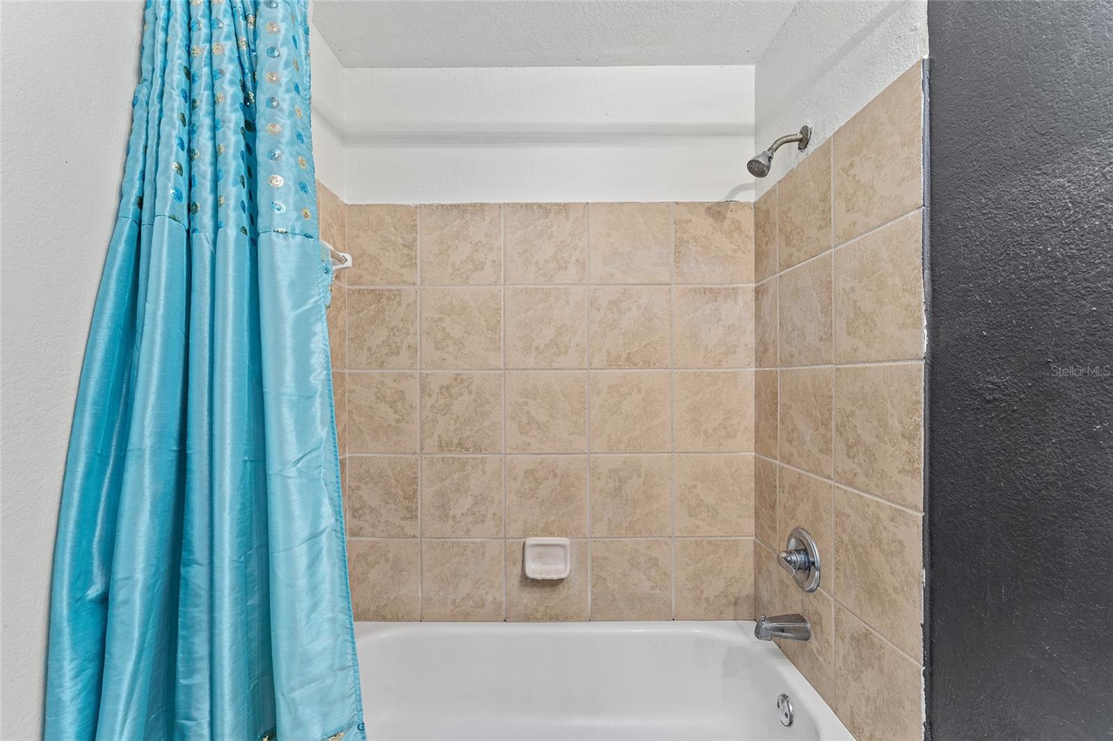 Image 31 of 68 For 737 18th Street