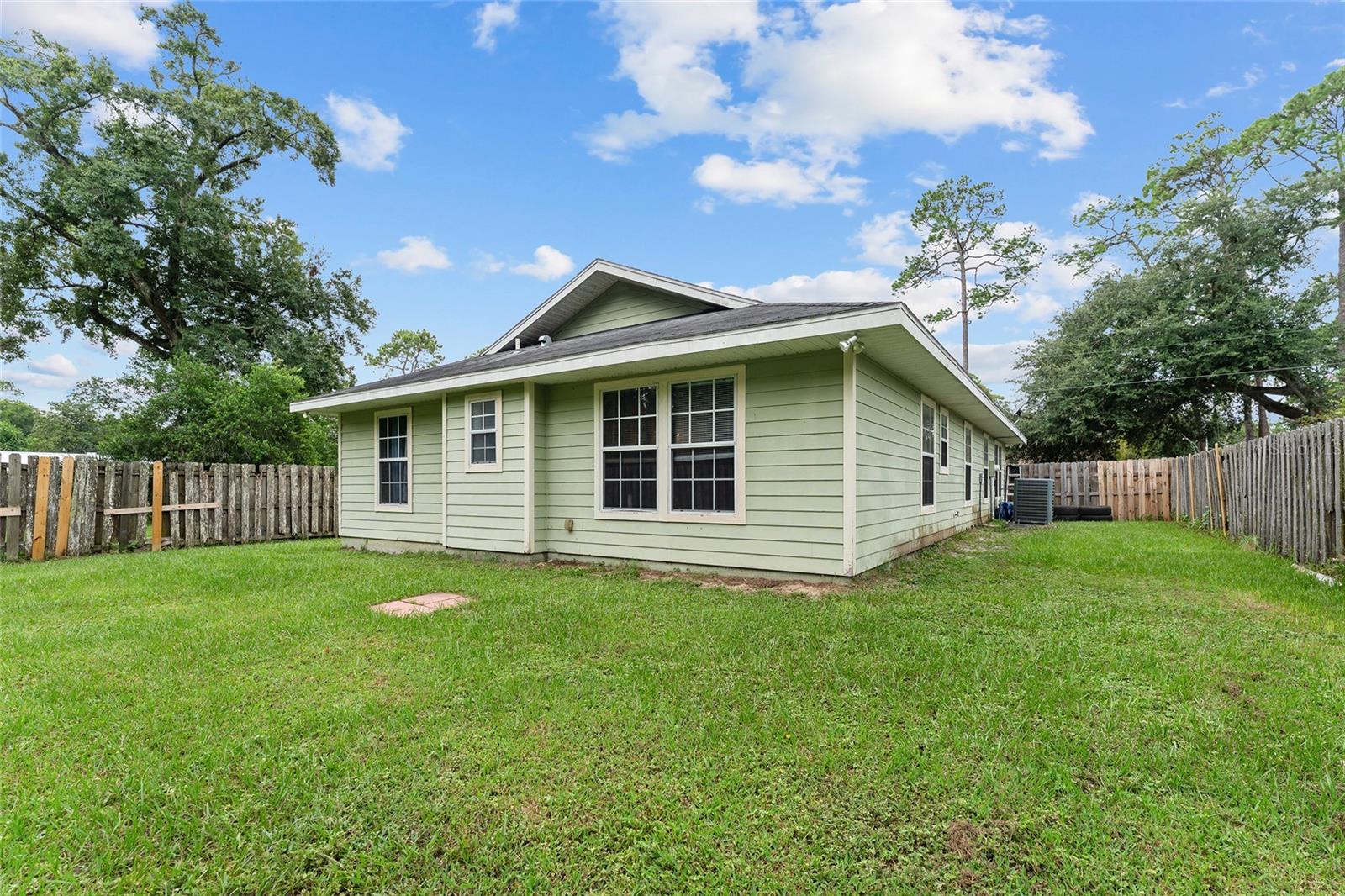 Image 37 of 68 For 737 18th Street