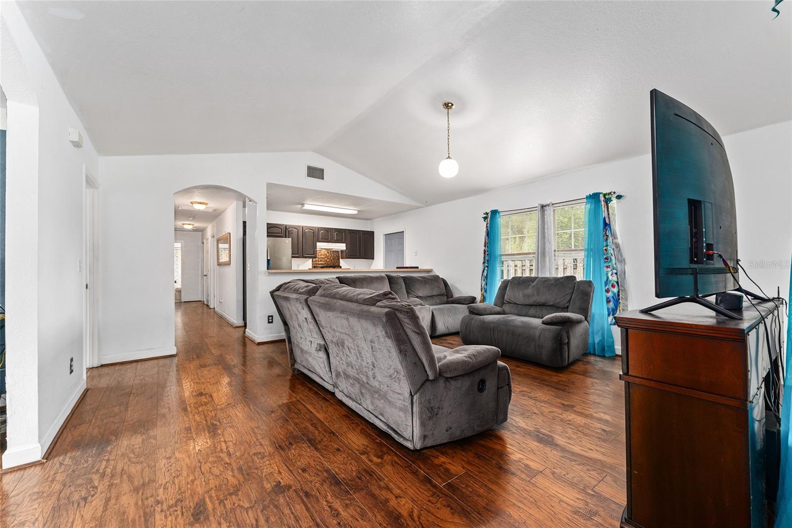Image 7 of 68 For 737 18th Street