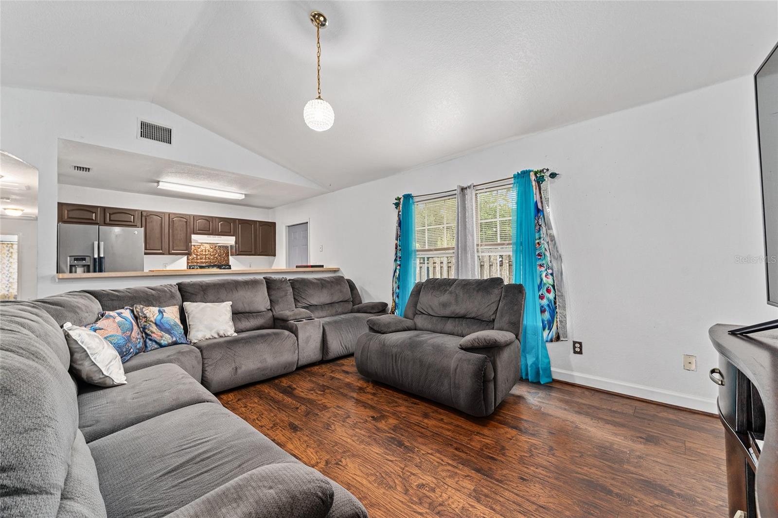 Image 8 of 68 For 737 18th Street