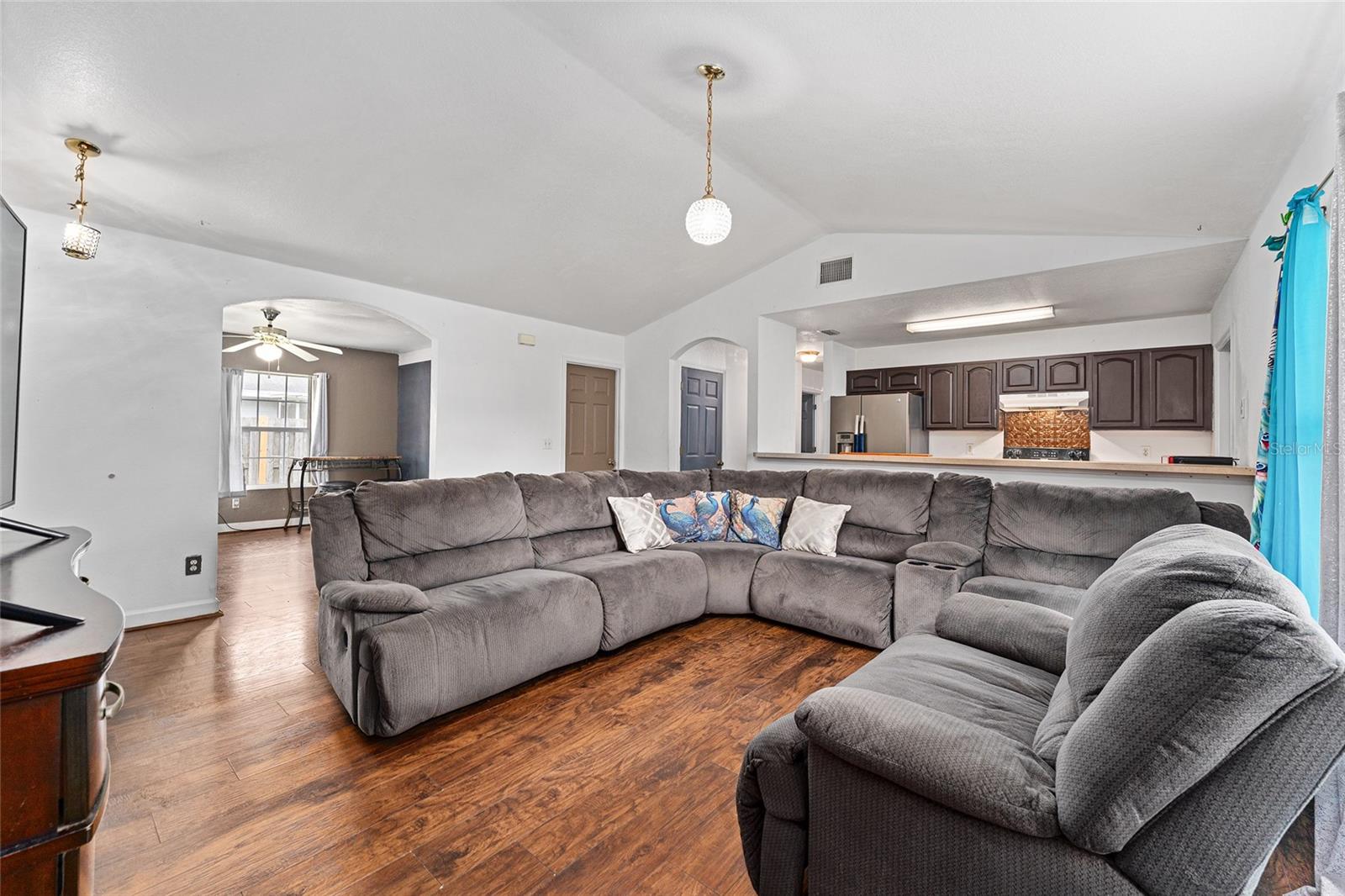 Image 9 of 68 For 737 18th Street