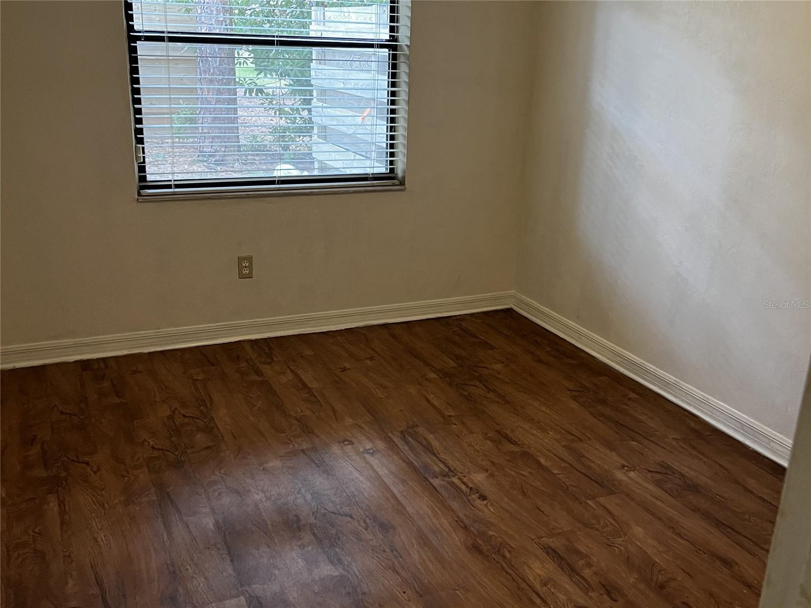 Image 11 of 12 For 3401 52nd Terrace