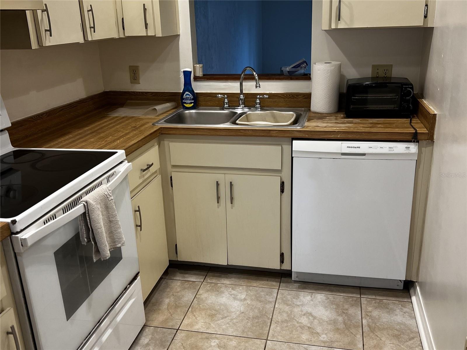 Image 2 of 12 For 3401 52nd Terrace