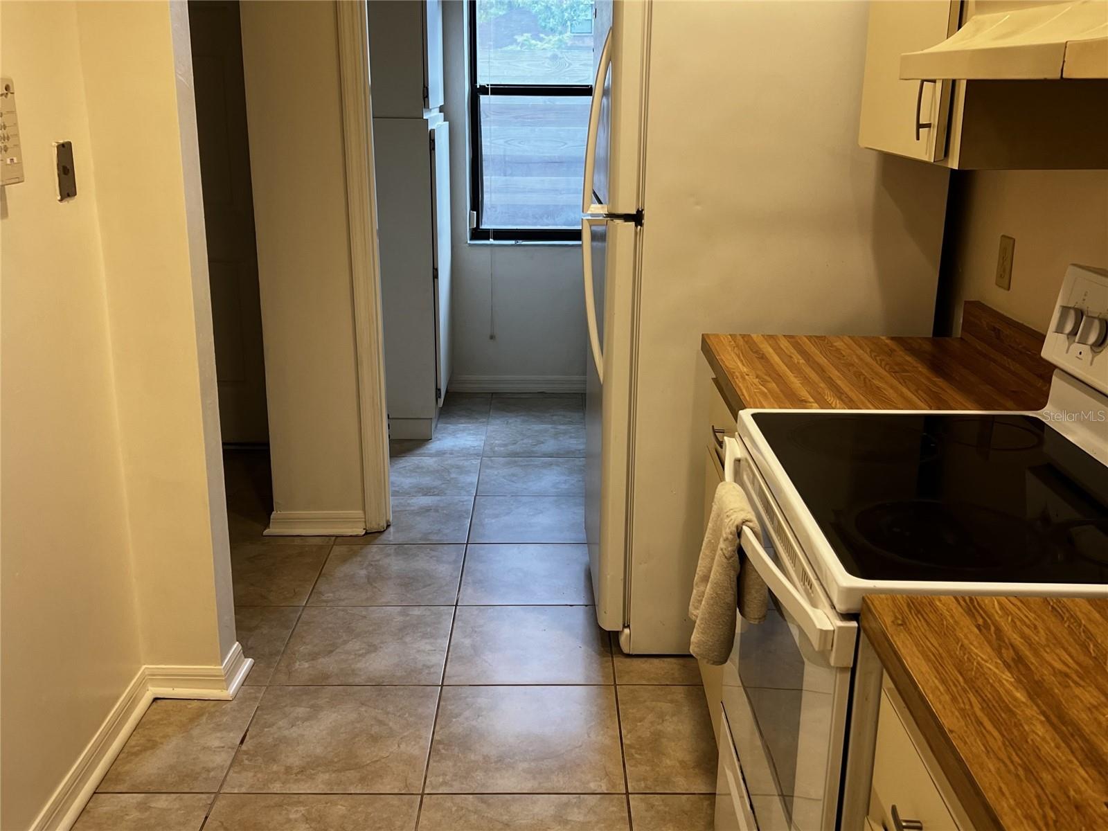 Image 3 of 12 For 3401 52nd Terrace