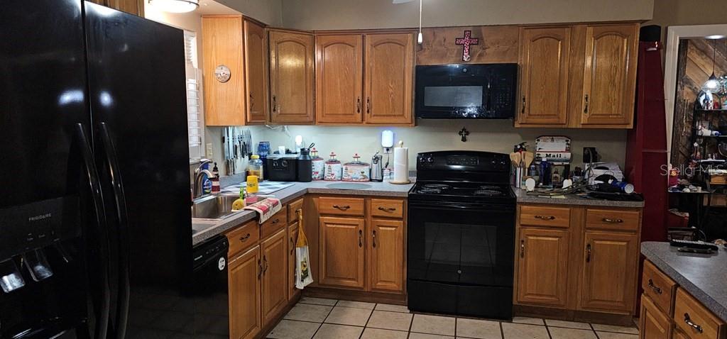 Image 3 of 21 For 8470 120th Street