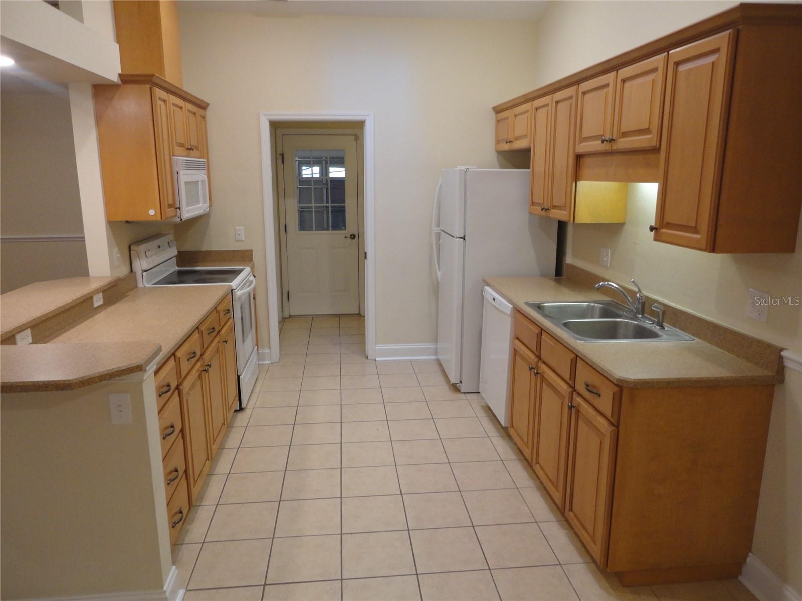 Image 5 of 14 For 25305 15th Avenue