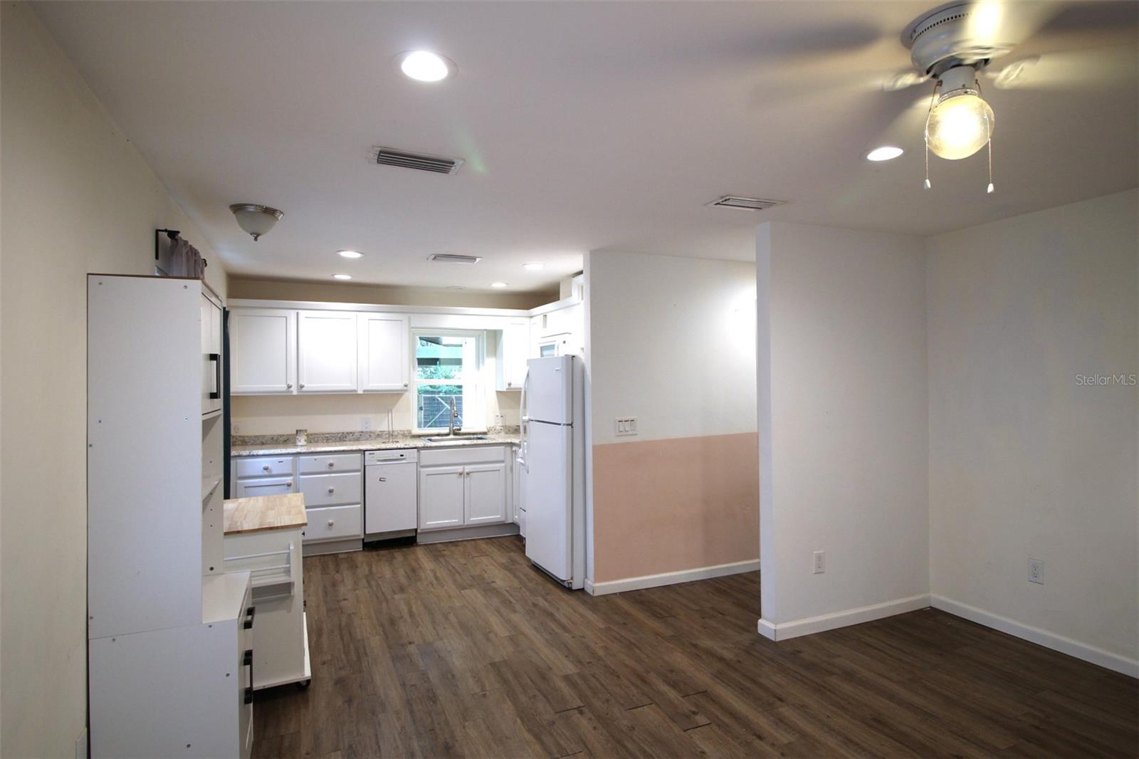 Image 4 of 19 For 17091 138th Lane