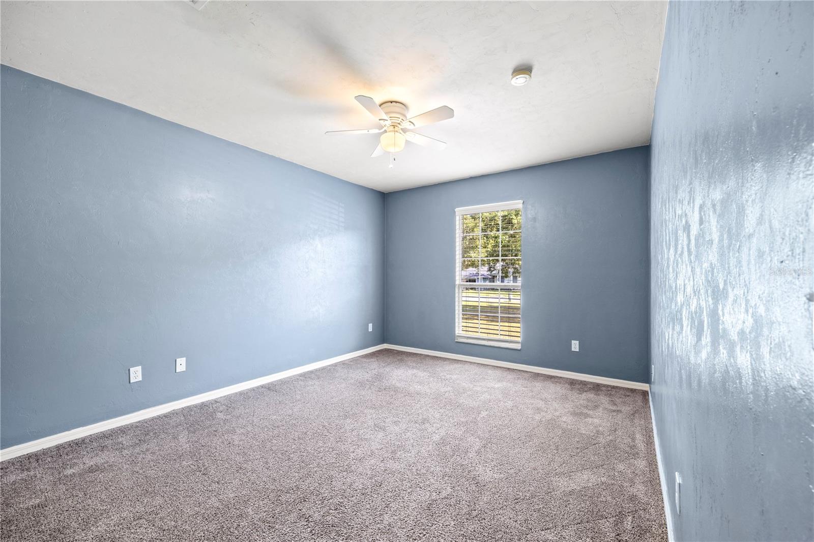 Image 11 of 35 For 23633 3rd Avenue