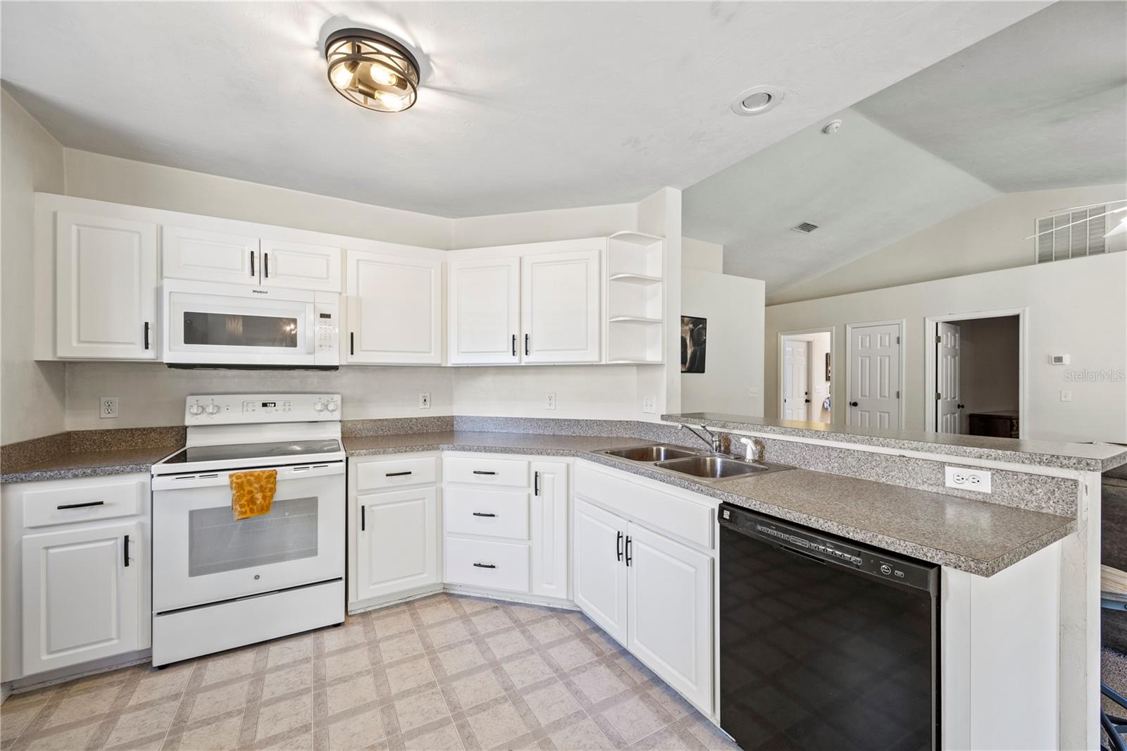 Image 8 of 35 For 23633 3rd Avenue
