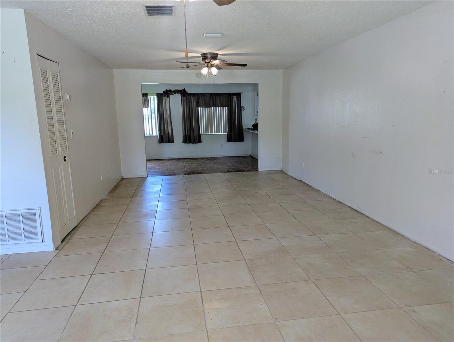 Image 6 of 8 For 4238 Lake Richmond Drive