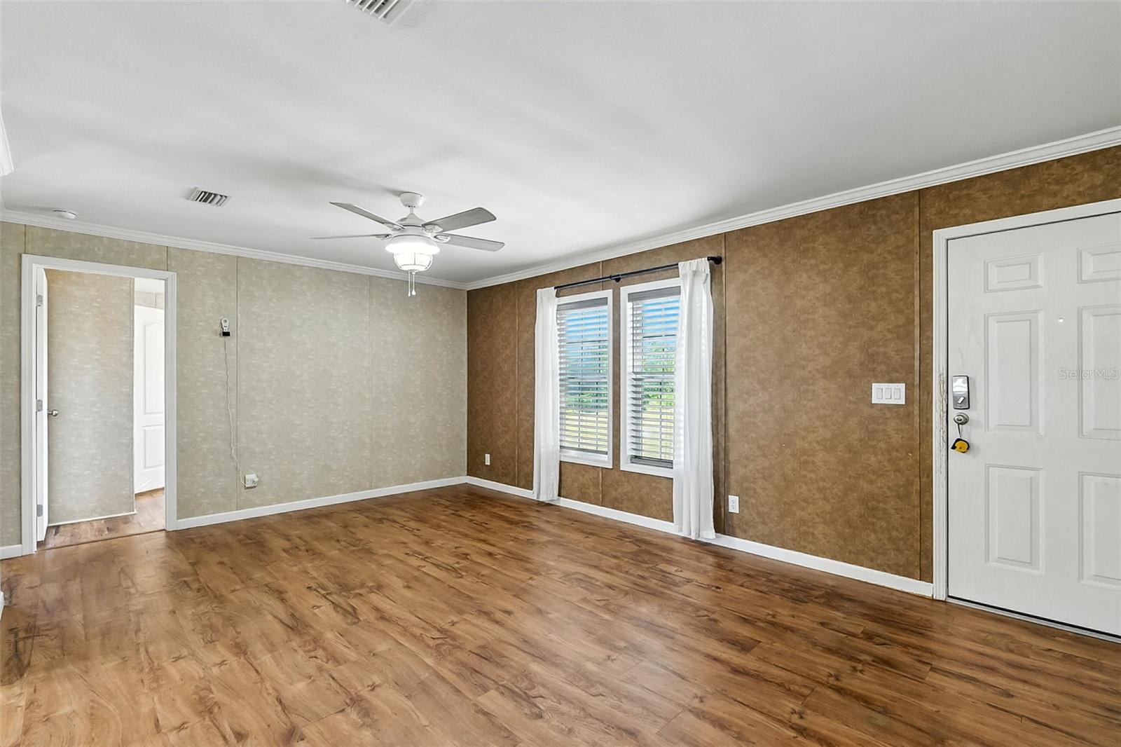 Image 10 of 45 For 699 57th Court Road
