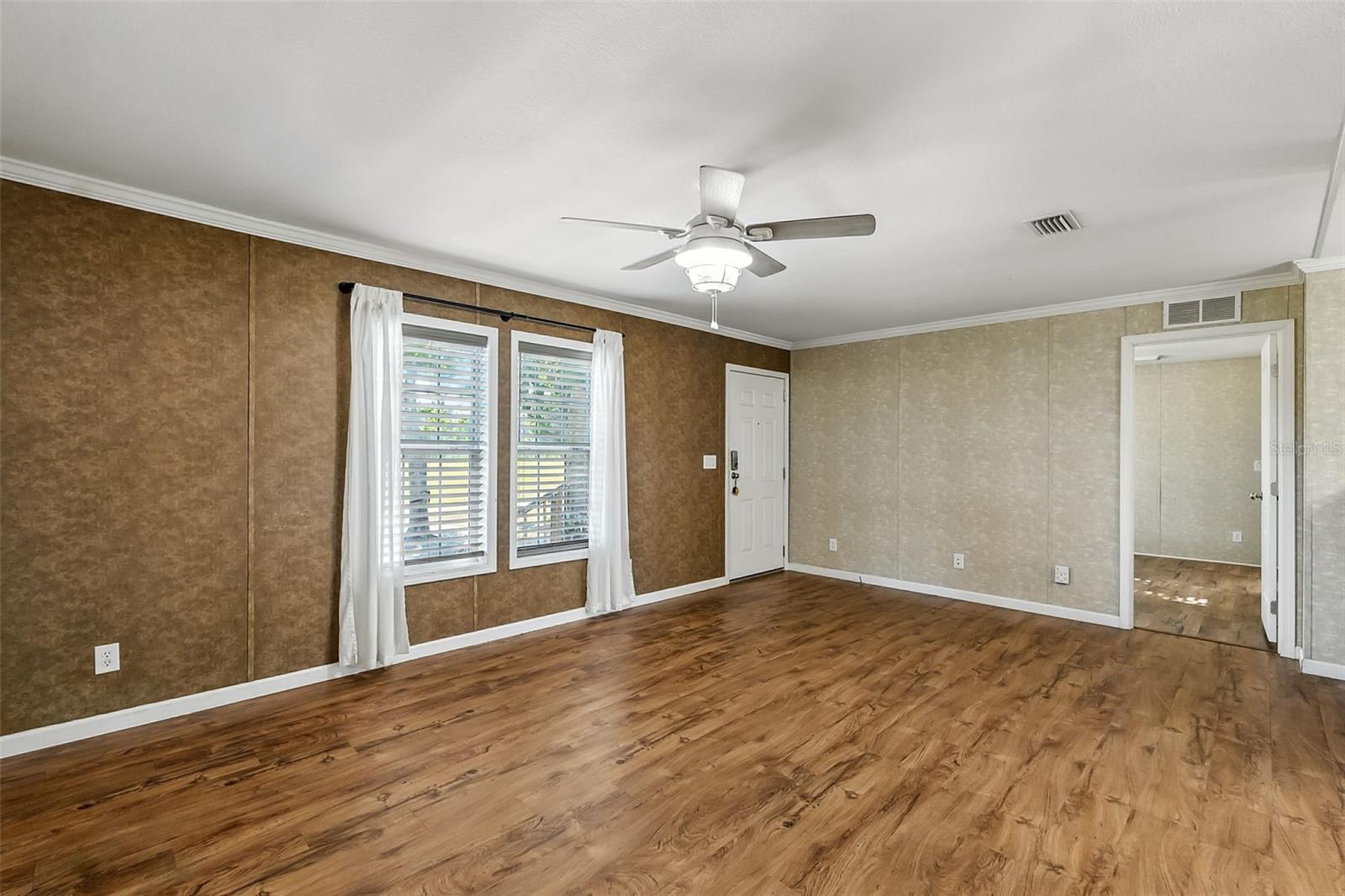 Image 12 of 45 For 699 57th Court Road