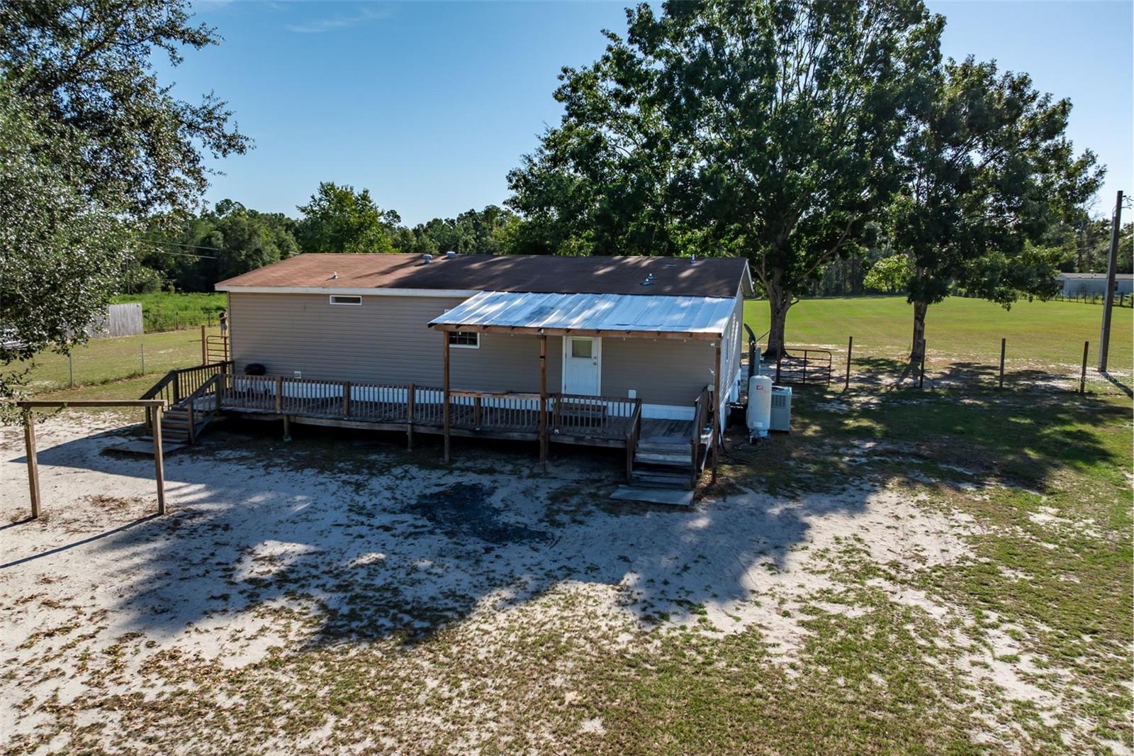 Image 32 of 45 For 699 57th Court Road