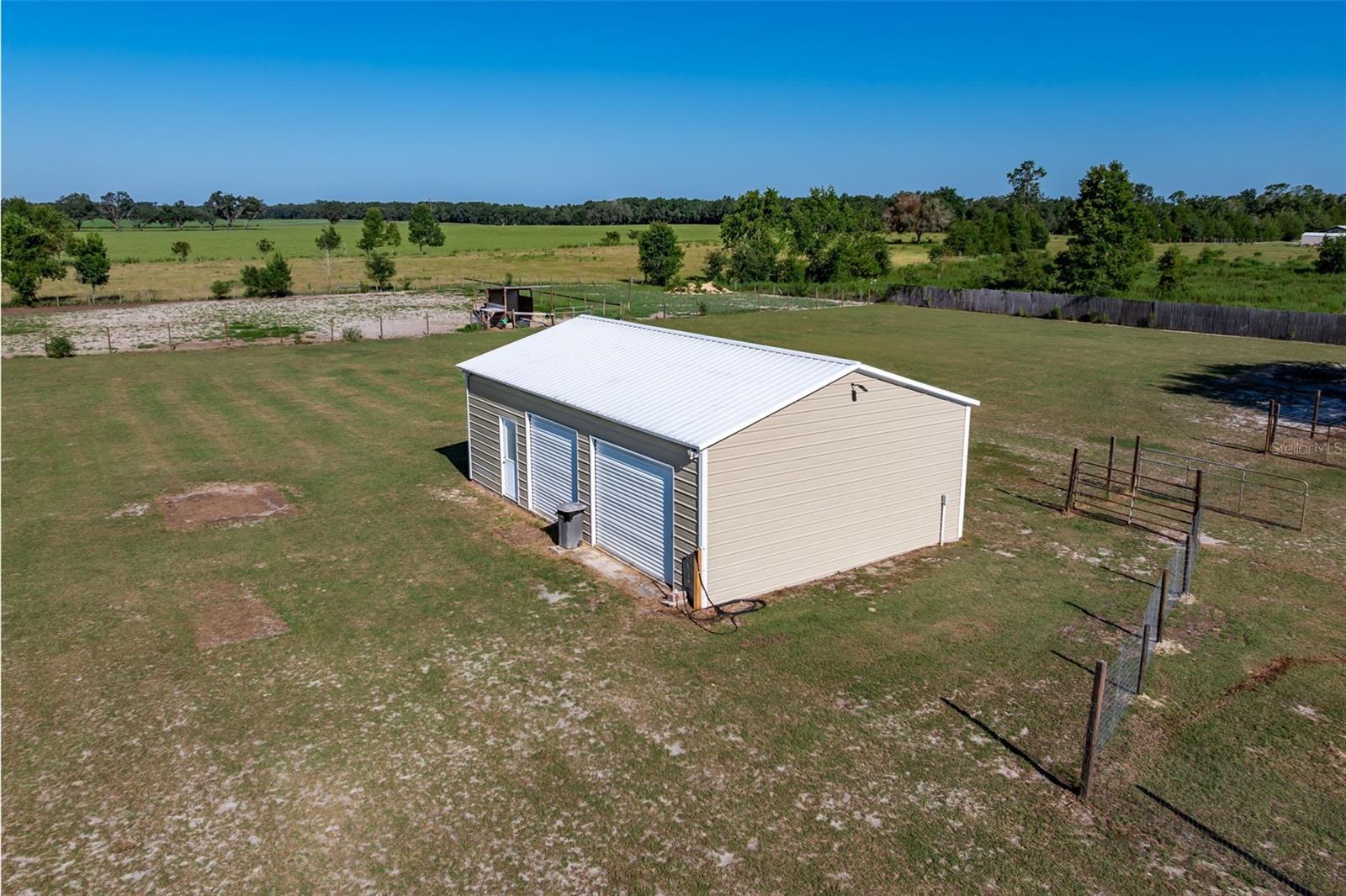 Image 33 of 45 For 699 57th Court Road