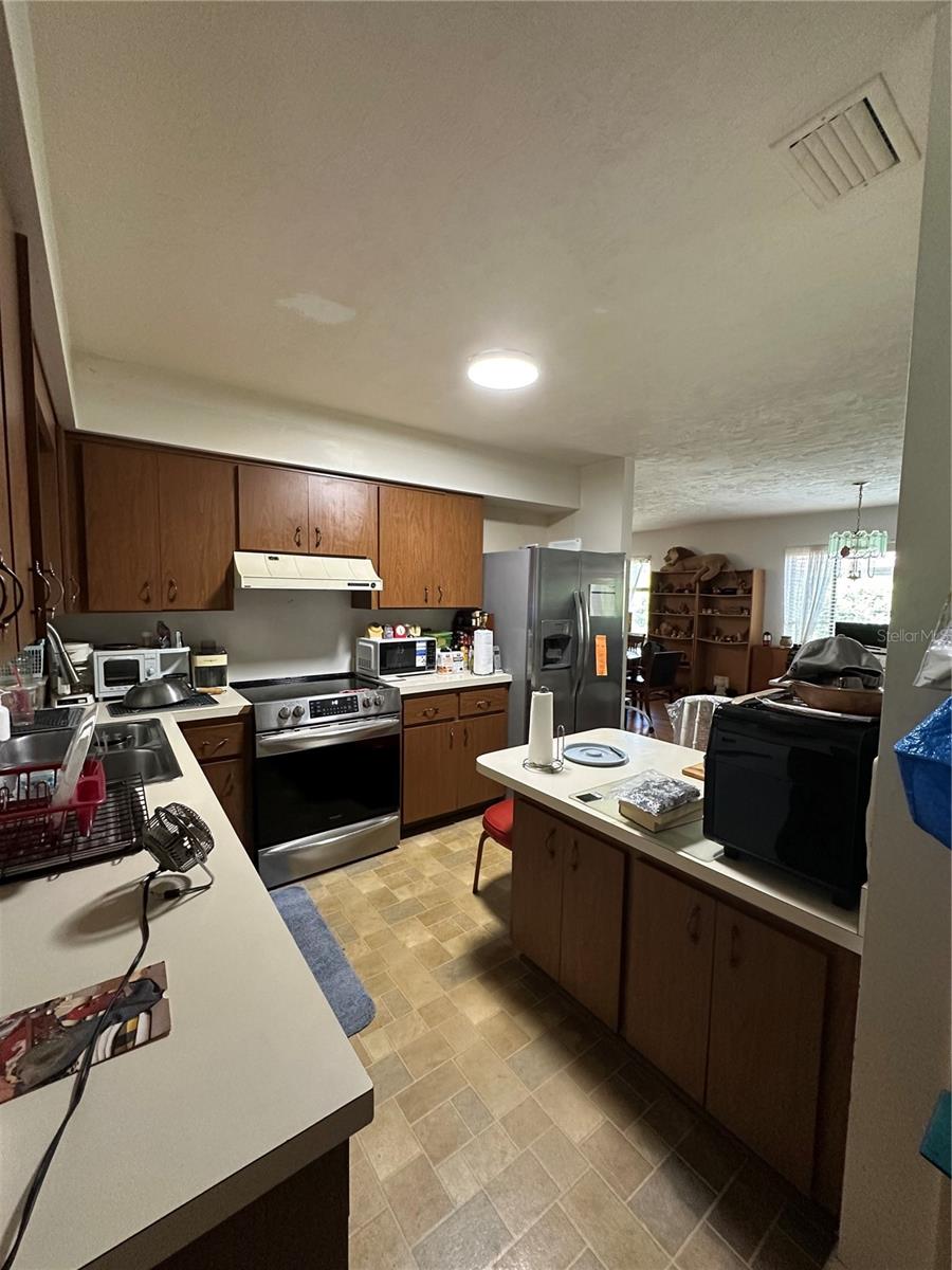 Image 2 of 14 For 8637 42nd Drive