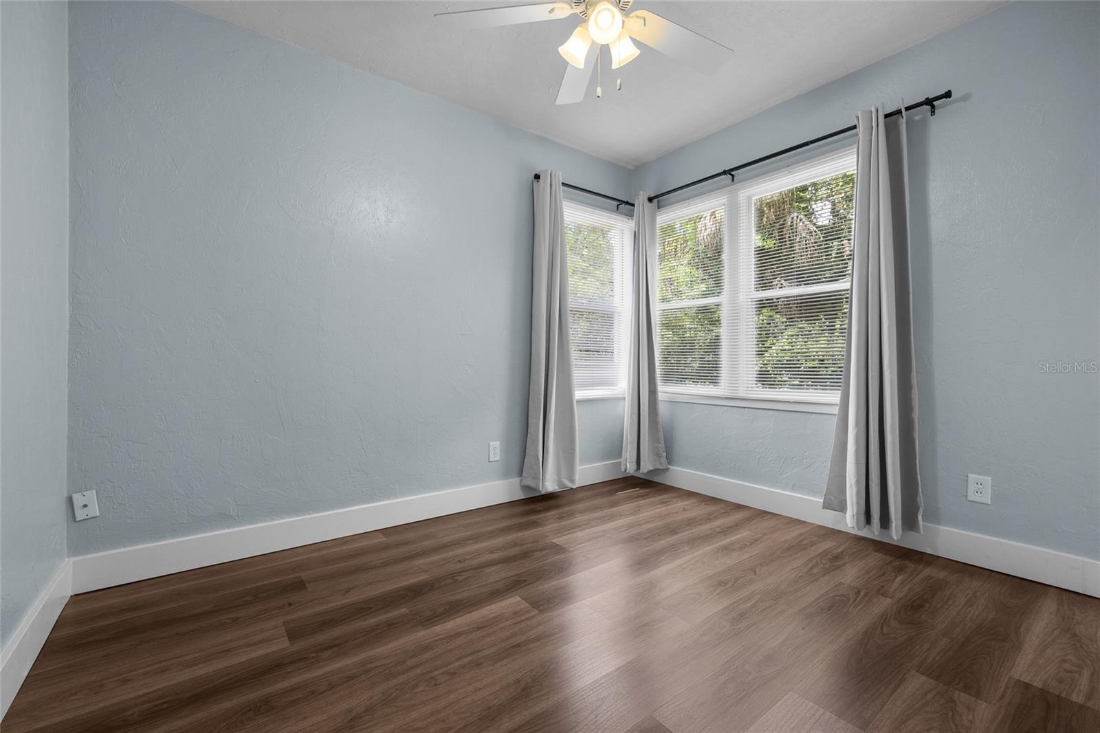 Image 12 of 34 For 1019 24th Avenue