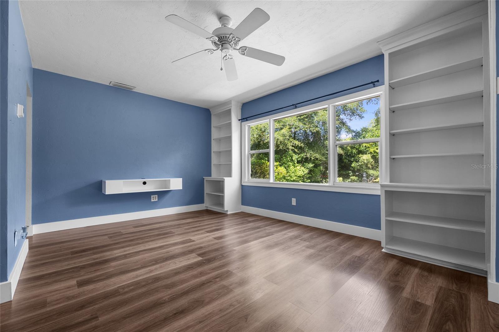 Image 18 of 34 For 1019 24th Avenue