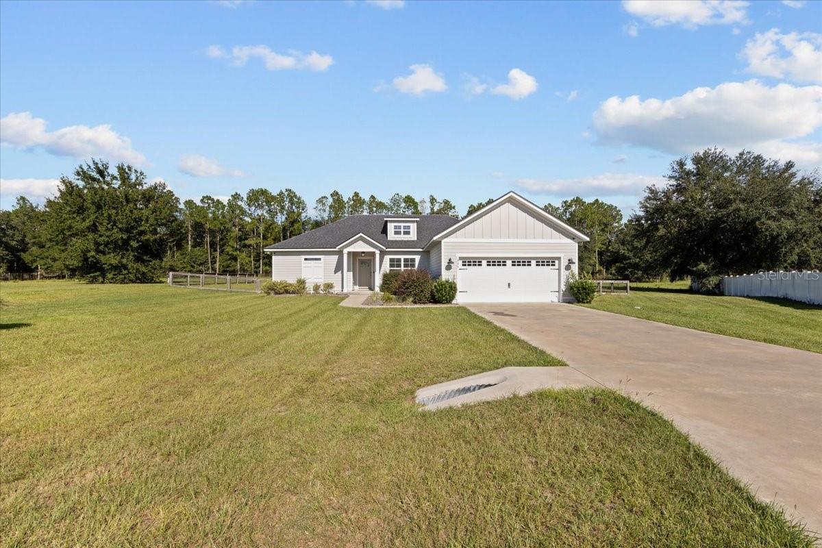 Image 47 of 50 For 335 Arrowbend Drive