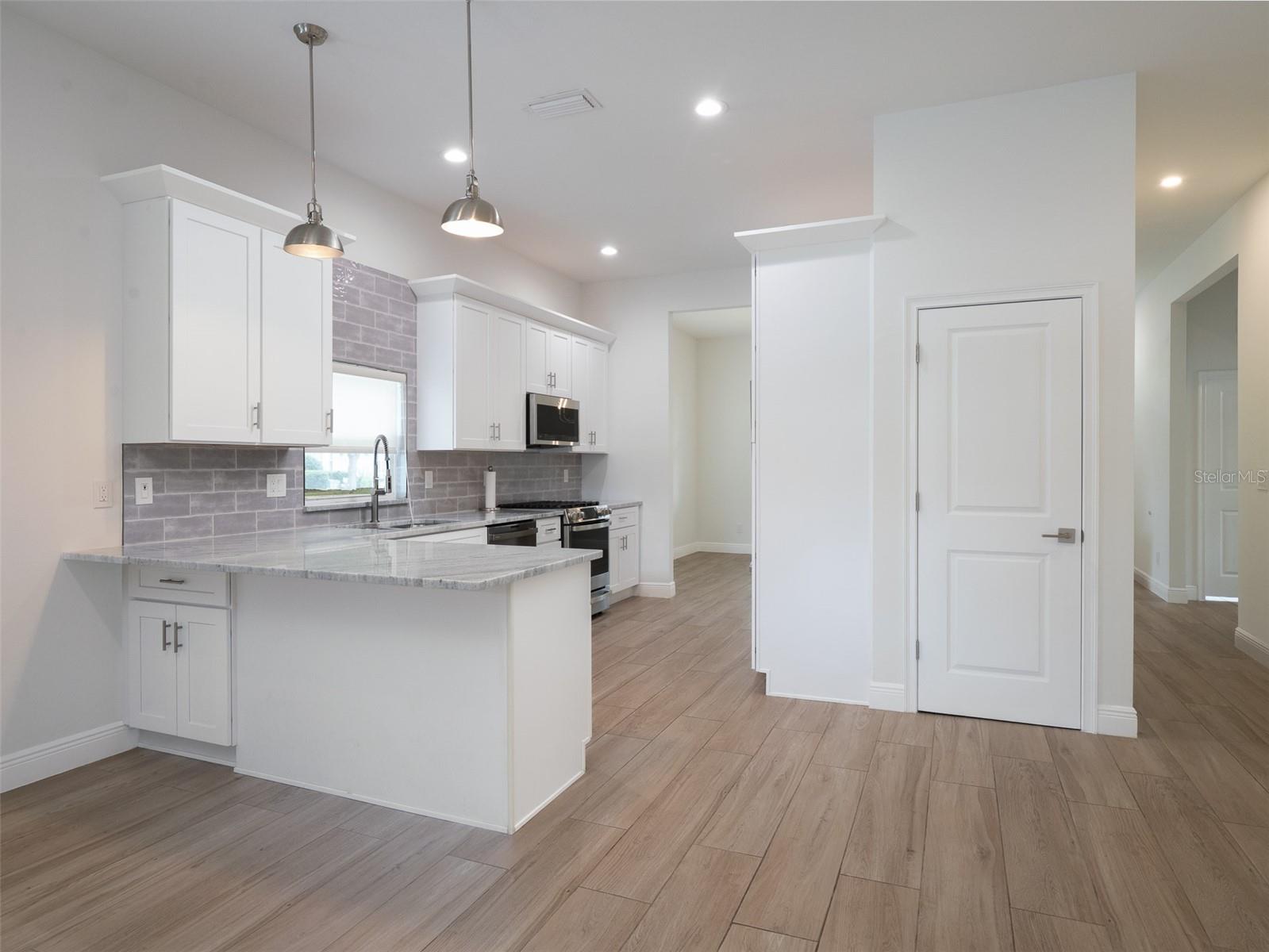 Image 10 of 32 For 1116 50th Drive