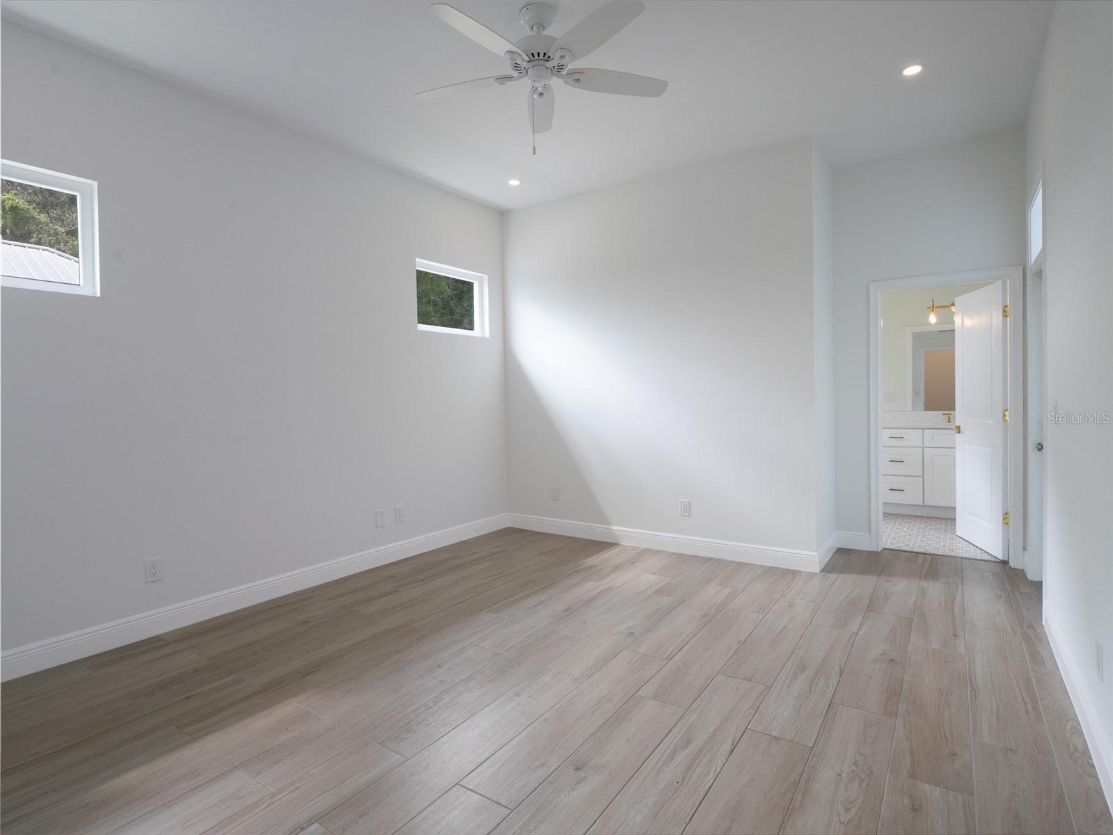 Image 14 of 32 For 1116 50th Drive