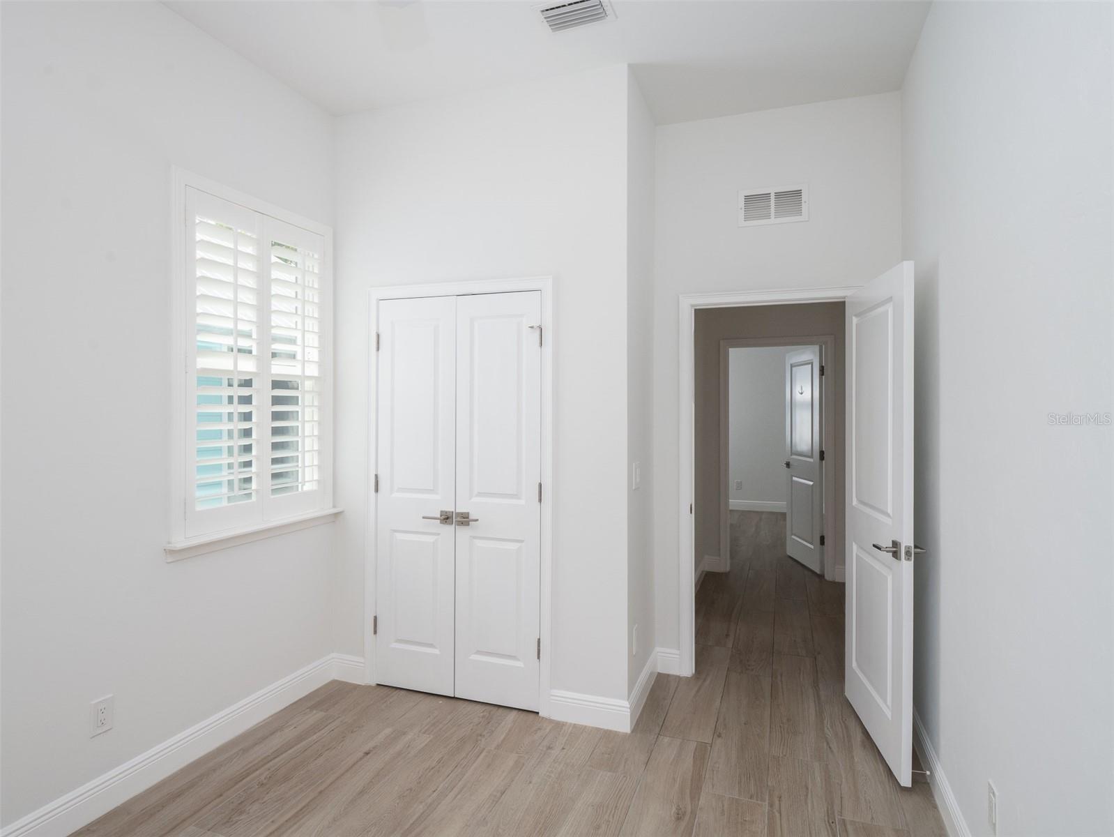 Image 24 of 32 For 1116 50th Drive