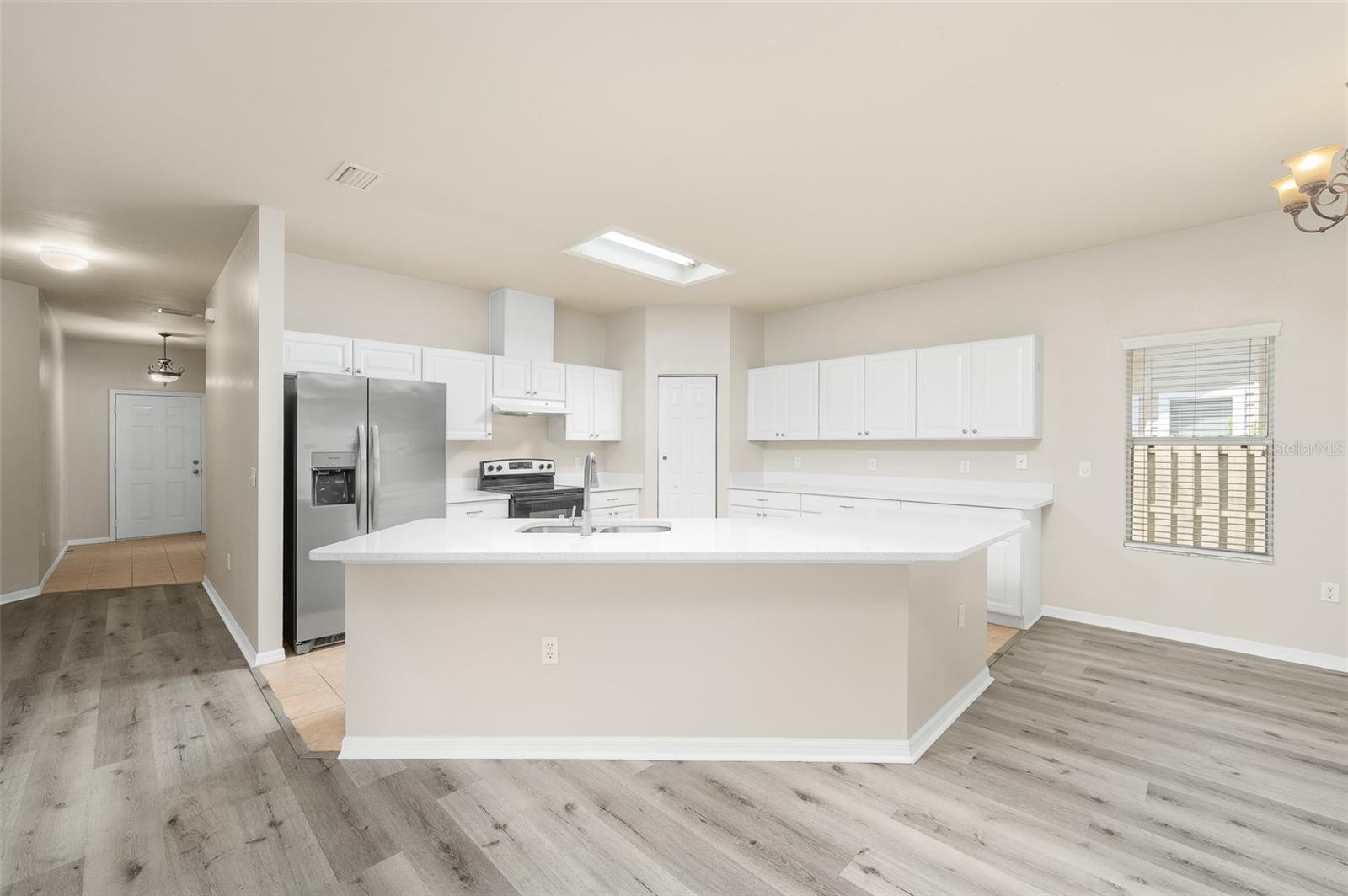 Image 4 of 26 For 7525 84th Drive