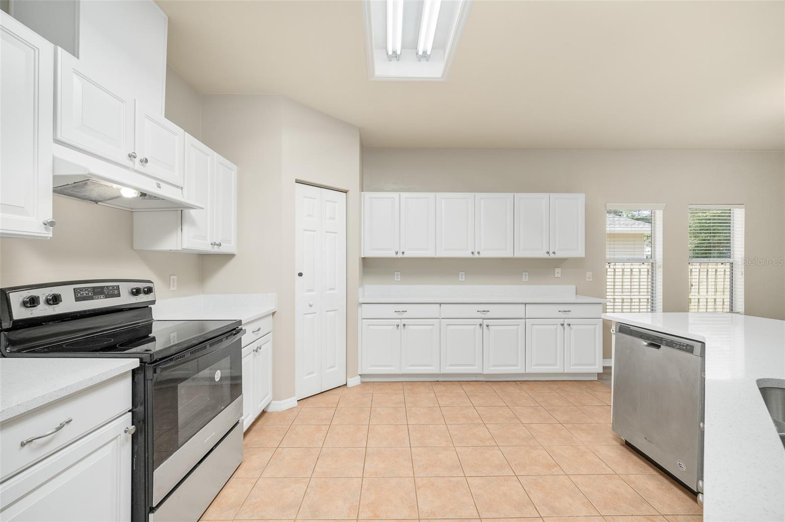 Image 5 of 26 For 7525 84th Drive