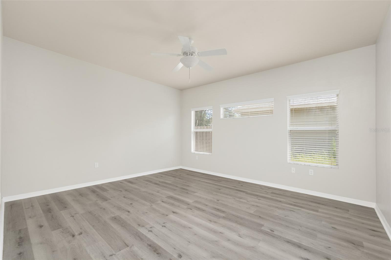 Image 8 of 26 For 7525 84th Drive