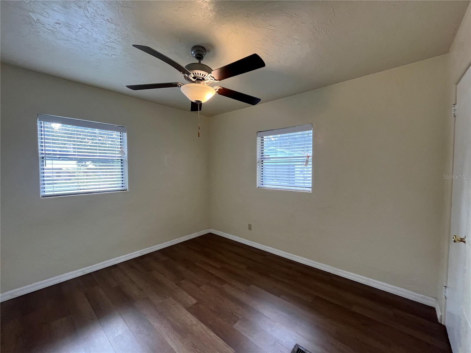 Image 11 of 23 For 501 14th Street
