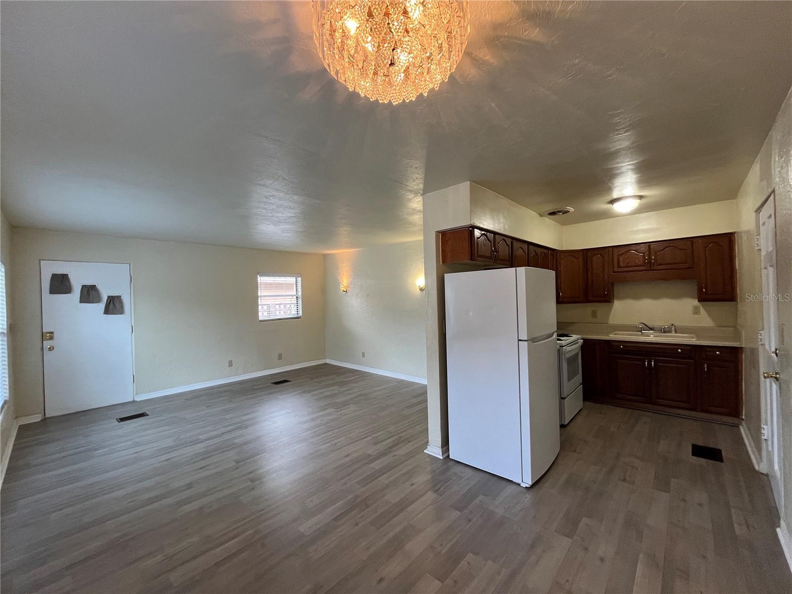 Image 6 of 23 For 501 14th Street