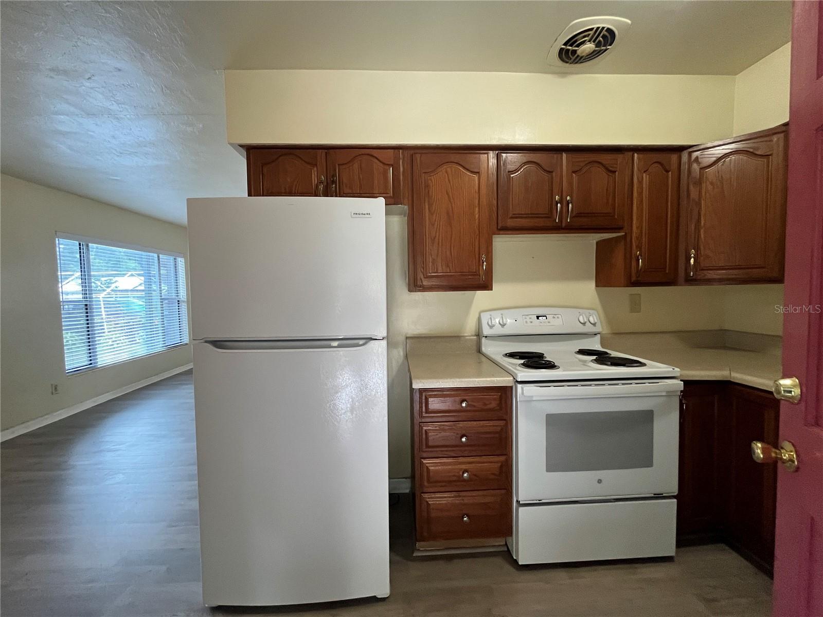 Image 8 of 23 For 501 14th Street