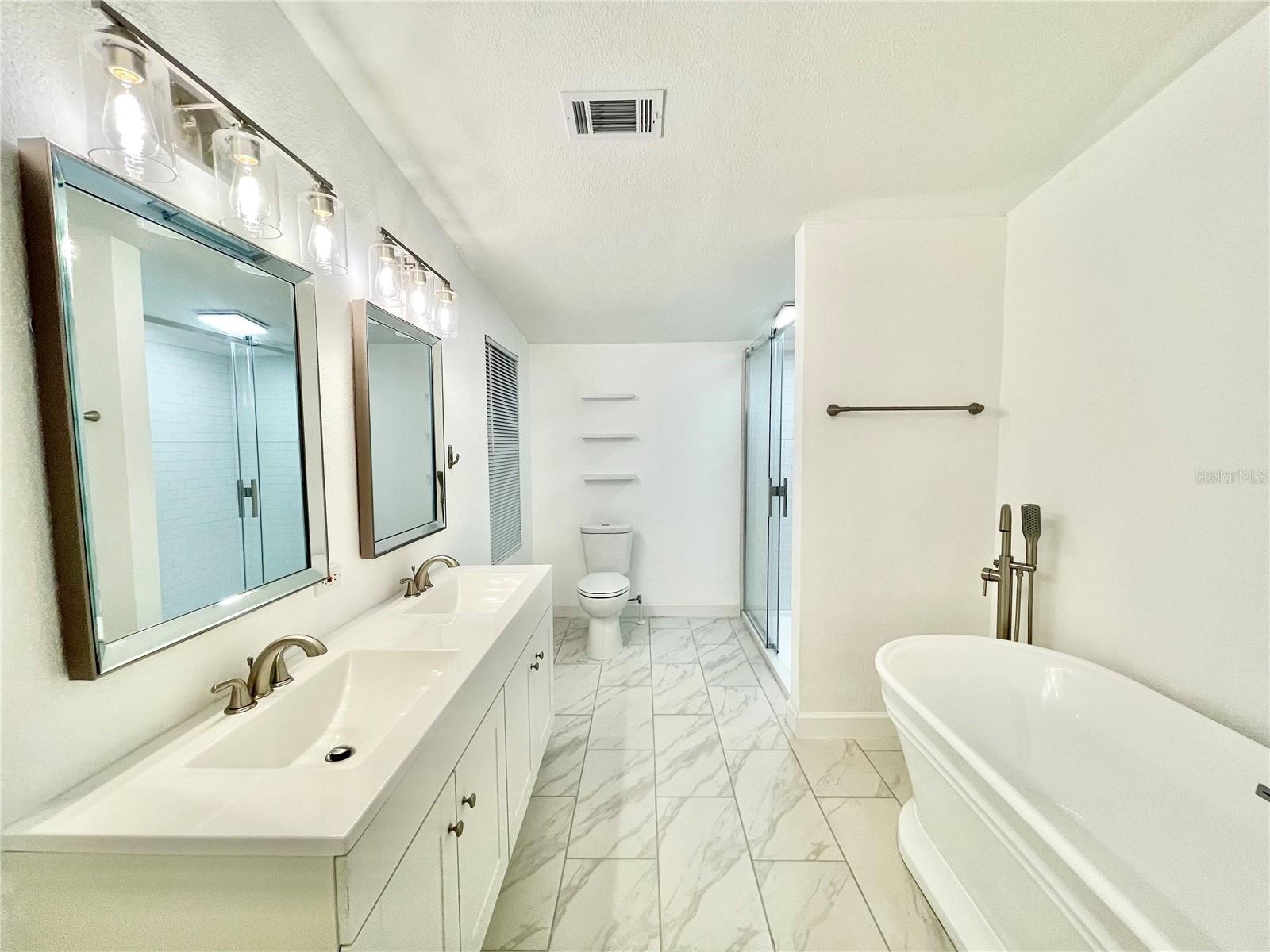 Image 11 of 34 For 13533 147th Avenue