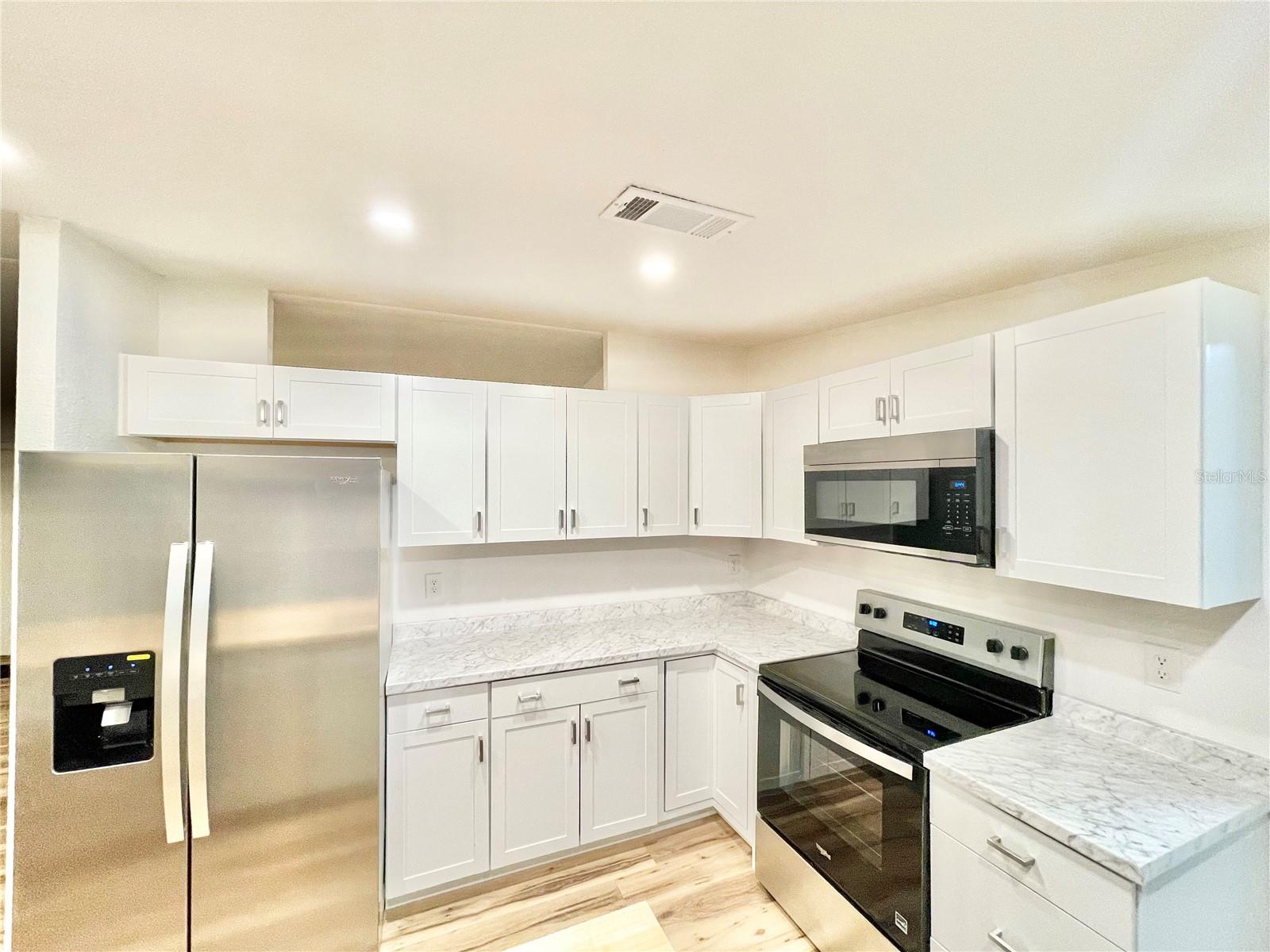 Image 2 of 34 For 13533 147th Avenue