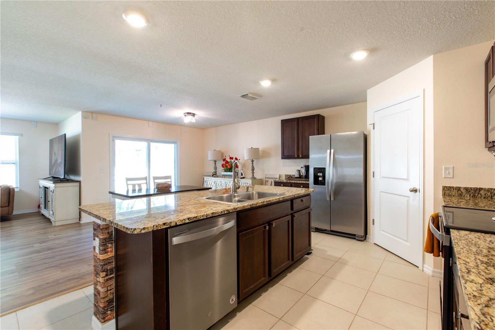 Image 13 of 34 For 19288 226th Terrace