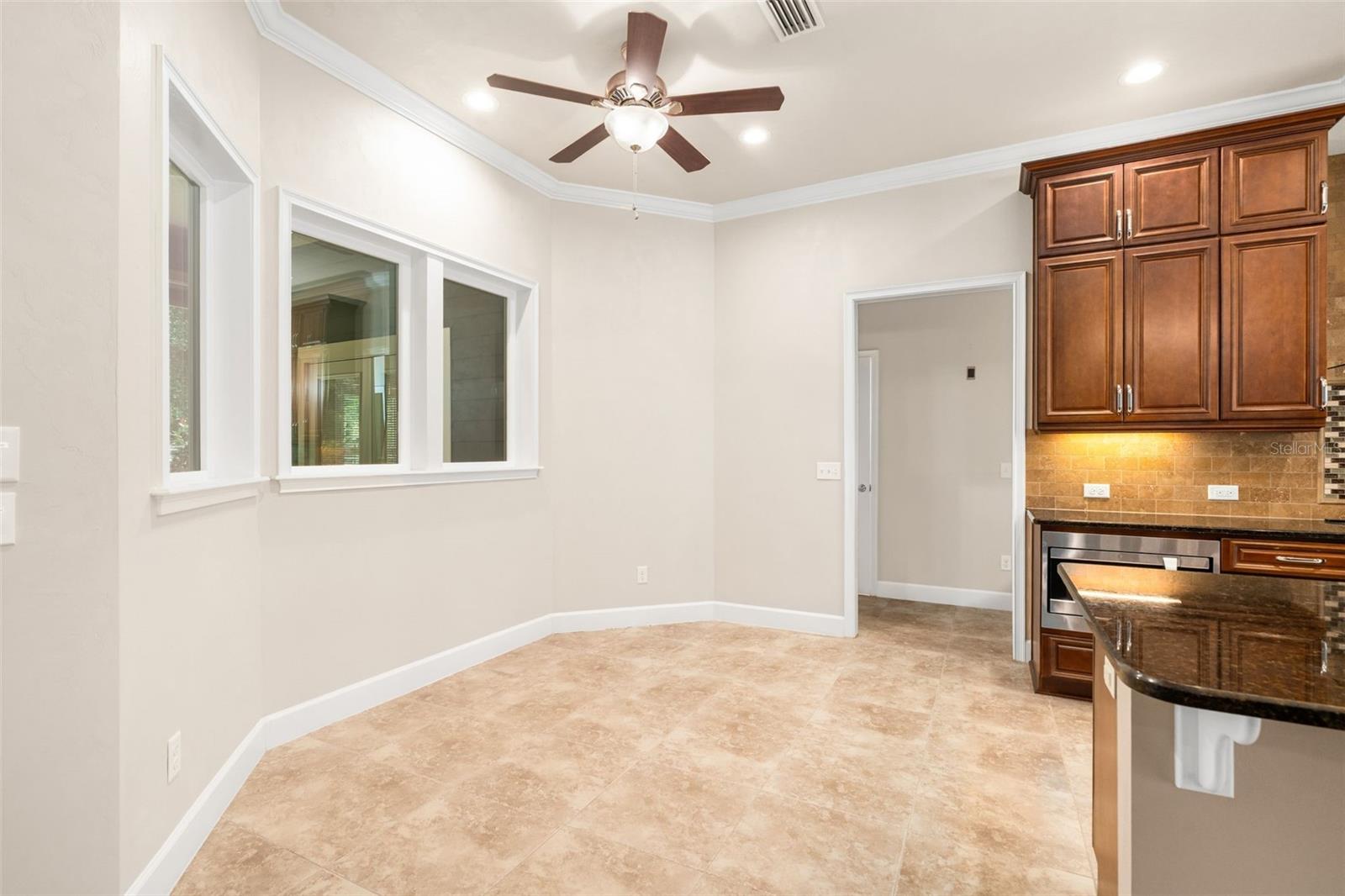 Image 15 of 63 For 11922 3rd Lane