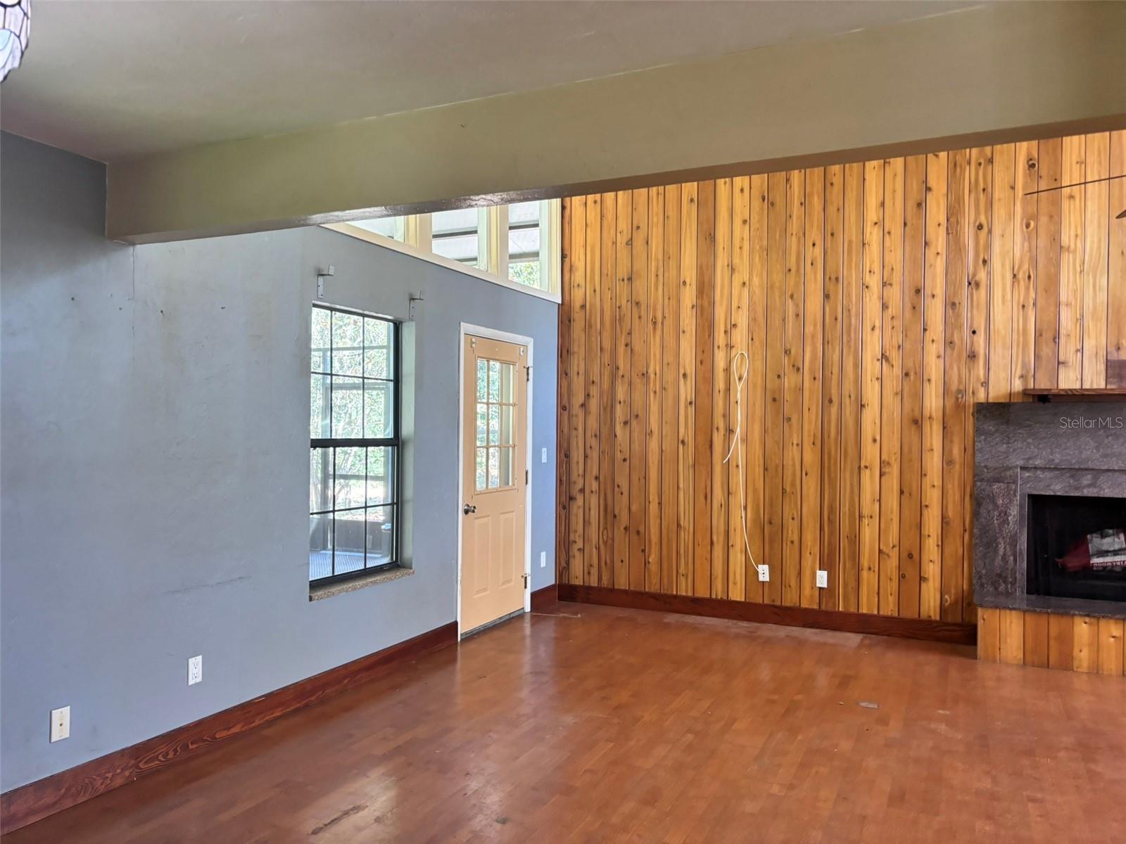 Image 8 of 37 For 3318 68th Avenue